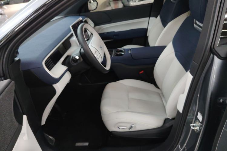 Used XPeng G6 2023 580 Long-Range Max Left Front Seat