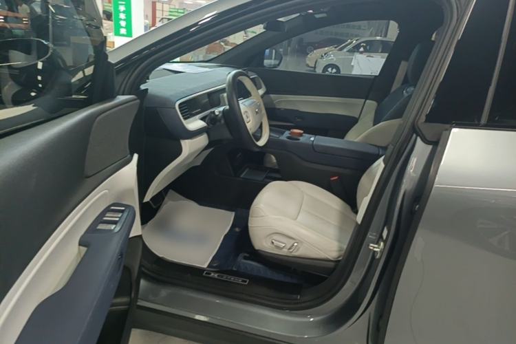 Used XPeng G6 2023 755 Ultra-Long Range Pro Left Front Seat