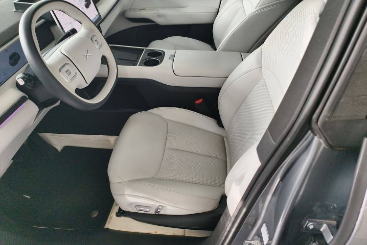 Used XPeng G6 2023 580 Long-Range Max Left Front Seat