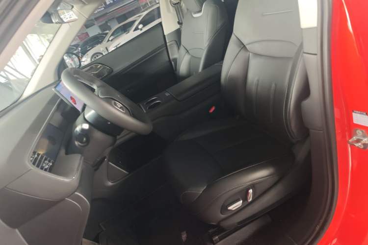Used XPeng G6 2023 700 Four-Wheel Drive Performance Max Left Front Seat