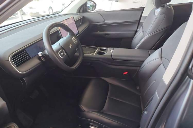 Used XPeng G6 2023 580 Long-Range Pro Left Front Seat
