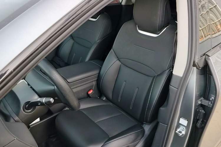 Used XPeng G6 2023 755 Ultra-Long Range Pro Left Front Seat