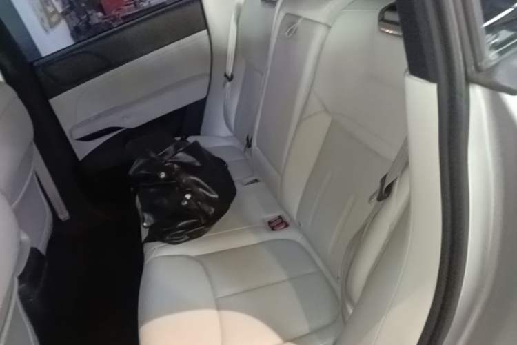 Used XPeng G6 2023 580 Long-Range Pro Left Rear Seat