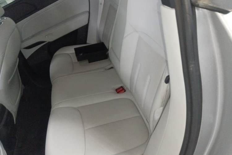 Used XPeng G6 2023 580 Long-Range Max Left Rear Seat