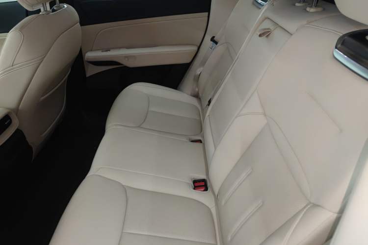 Used XPeng G6 2023 580 Long-Range Pro Left Rear Seat
