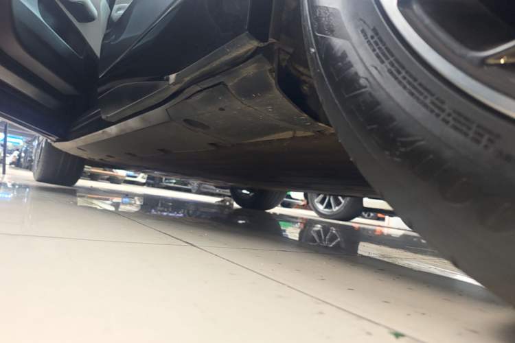 Used XPeng G6 2023 580 Long-Range Pro Left Side Sill