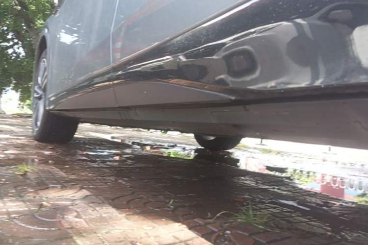 Used XPeng G6 2023 580 Long-Range Pro Left Side Sill