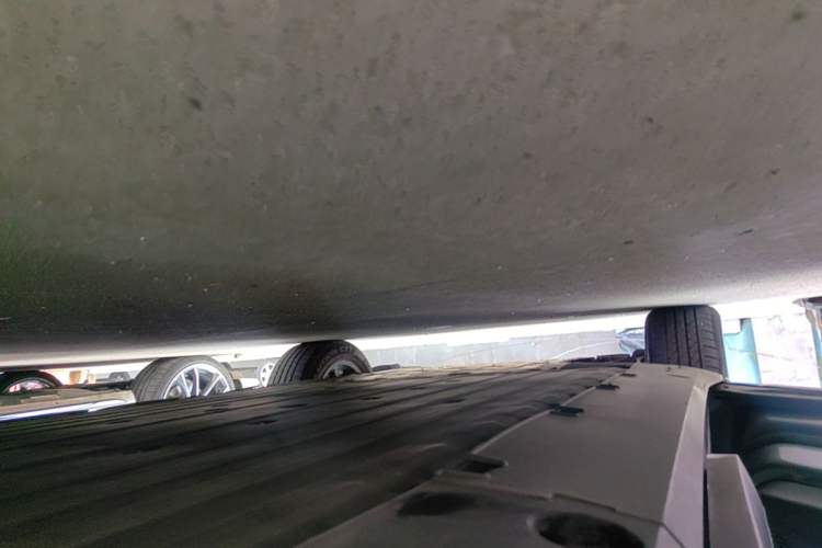 Used XPeng G6 2023 580 Long-Range Pro Left Side Sill