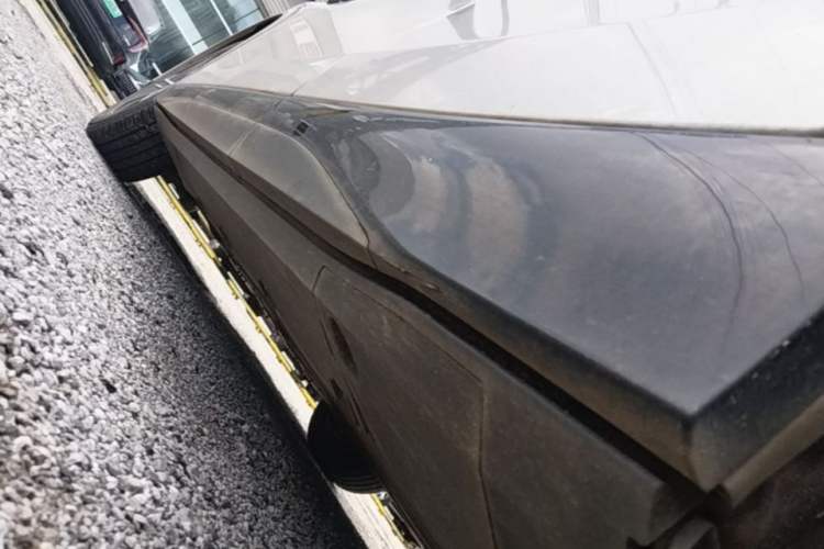 Used XPeng G6 2023 580 Long-Range Pro Left Side Sill