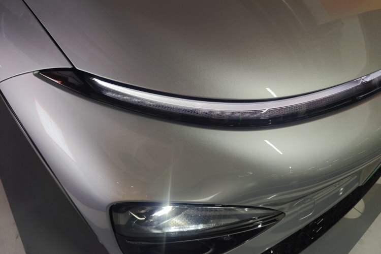 Used XPeng G6 2023 755 Ultra-Long Range Max Right Front Headlight