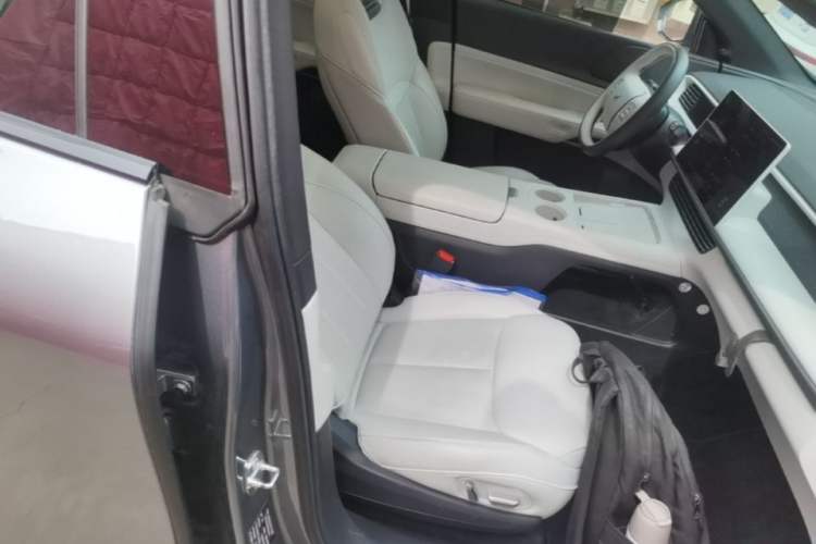 Used XPeng G6 2023 580 Long-Range Pro Right Front Seat