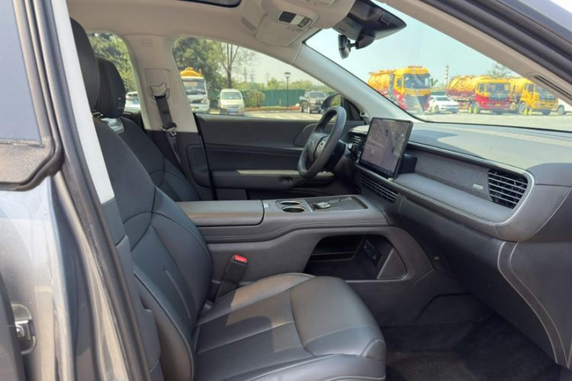 Used XPeng G6 2023 580 Long-Range Pro Right Front Seat