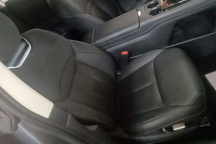 Used XPeng G6 2023 755 Ultra-Long Range Pro Right Front Seat