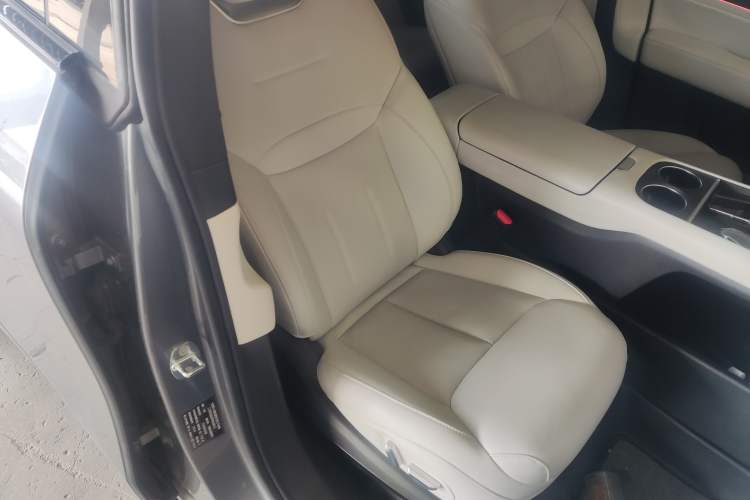 Used XPeng G6 2023 755 Ultra-Long Range Max Right Front Seat
