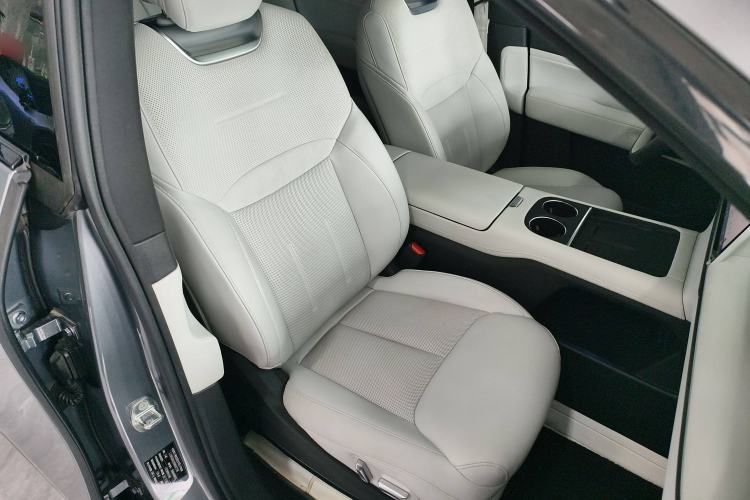 Used XPeng G6 2023 580 Long-Range Max Right Front Seat