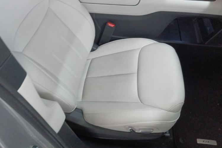 Used XPeng G6 2023 580 Long-Range Max Right Front Seat