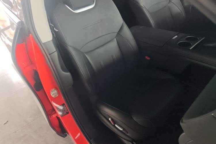 Used XPeng G6 2023 700 Four-Wheel Drive Performance Max Right Front Seat