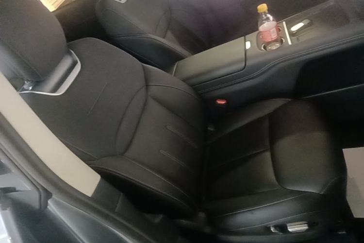 Used XPeng G6 2023 580 Long-Range Pro Right Front Seat