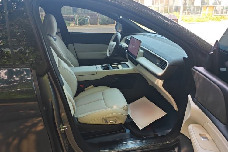 Used XPeng G6 2023 755 Ultra-Long Range Pro Right Front Seat