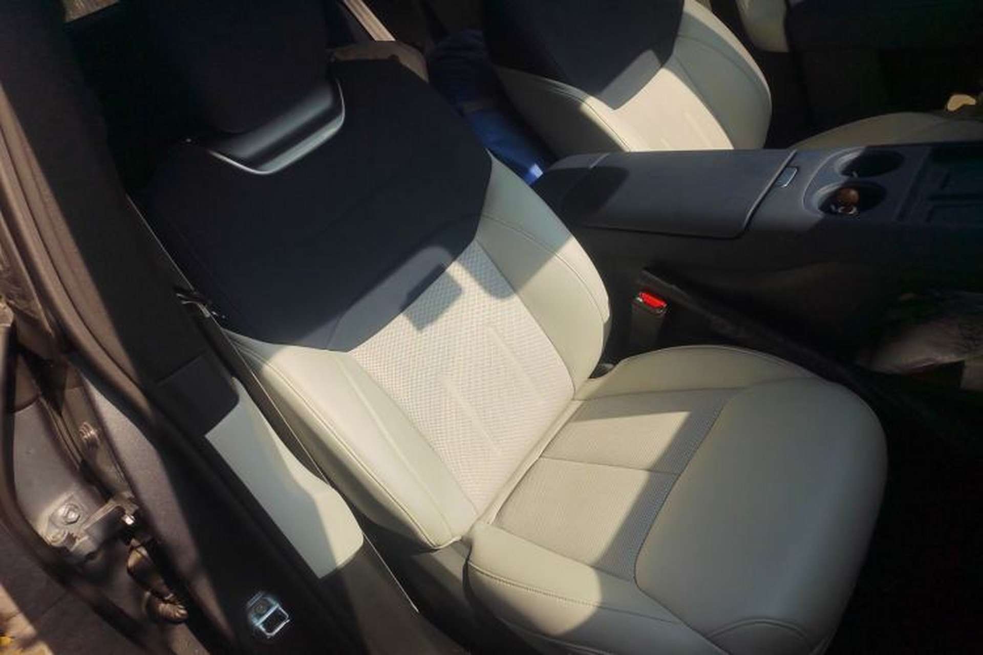 Used XPeng G6 2023 700 Four-Wheel Drive Performance Max Right Front Seat