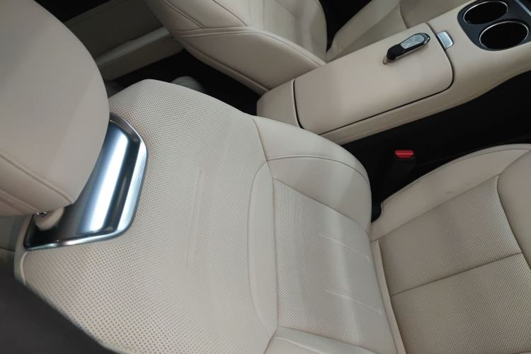 Used XPeng G6 2023 580 Long-Range Pro Right Front Seat