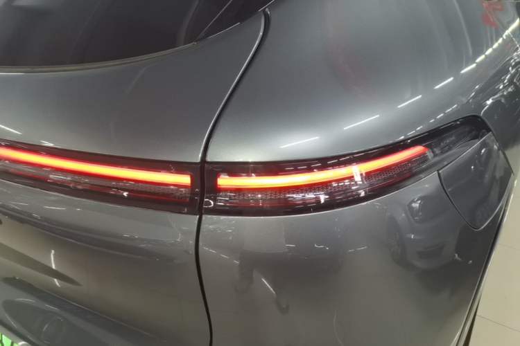 Used XPeng G6 2023 580 Long-Range Pro Right Rear Taillight
