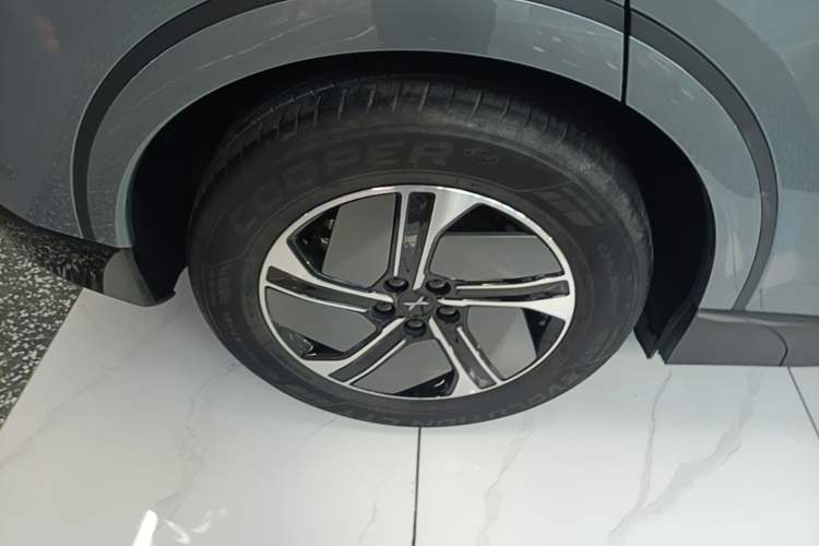 Used XPeng G6 2023 755 Ultra-Long Range Pro Right Rear Wheel Hub