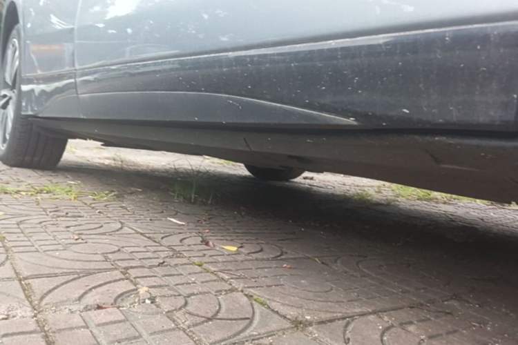 Used XPeng G6 2023 580 Long-Range Pro Right Side Sill