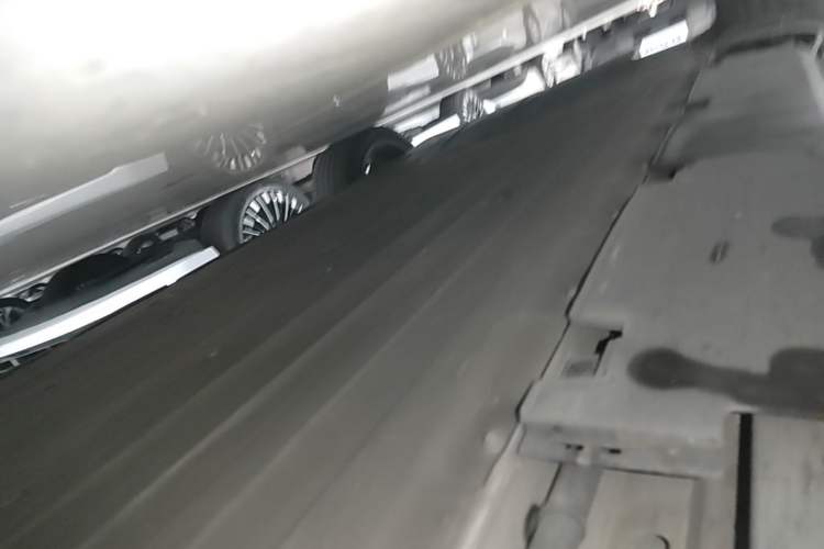Used XPeng G6 2023 580 Long-Range Pro Right Side Sill