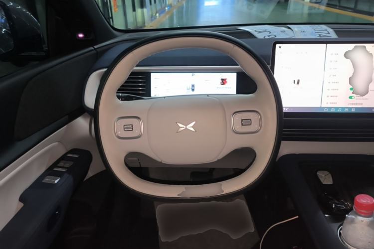 Used XPeng G6 2023 580 Long-Range Max Steering Wheel