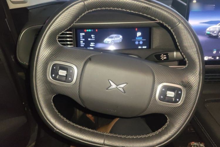 Used XPeng G6 2023 580 Long-Range Pro Steering Wheel