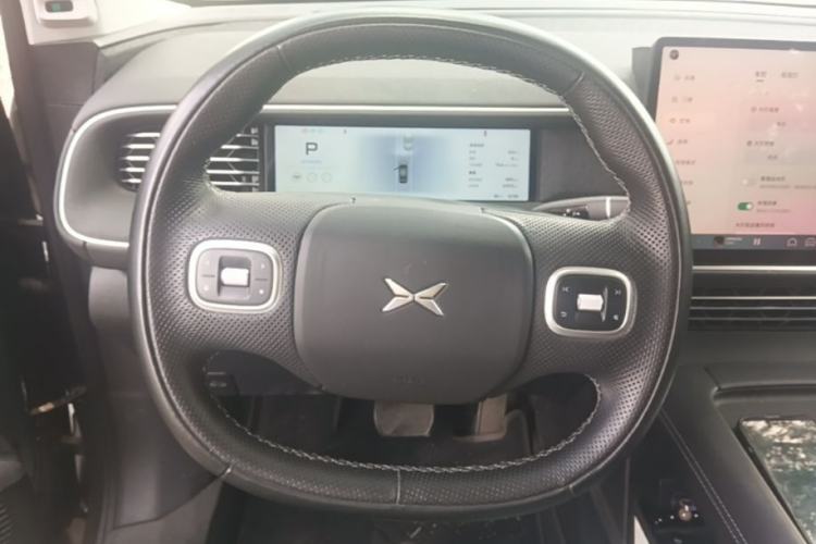 Used XPeng G6 2023 580 Long-Range Pro Steering Wheel