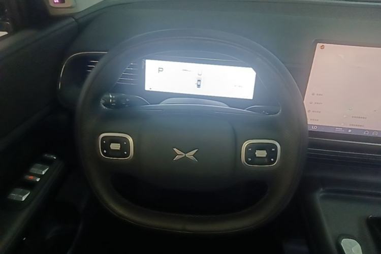 Used XPeng G6 2023 755 Ultra-Long Range Pro Steering Wheel