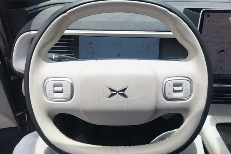 Used XPeng G6 2023 580 Long-Range Pro Steering Wheel