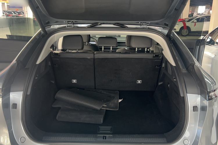 Used XPeng G6 2023 580 Long-Range Pro Trunk