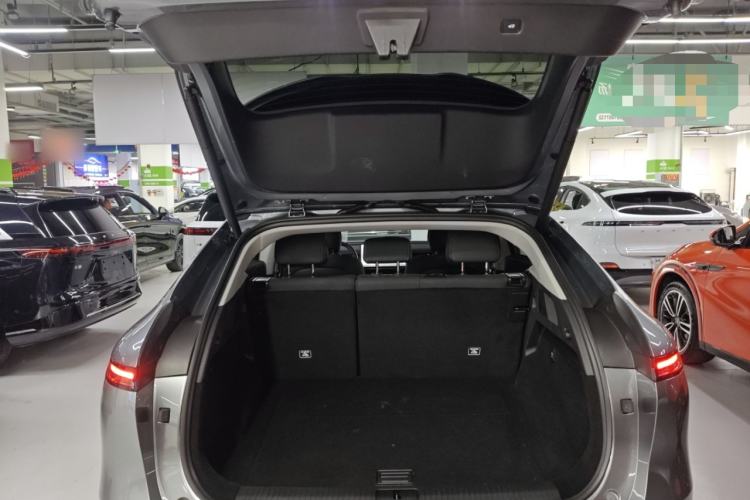 Used XPeng G6 2023 755 Ultra-Long Range Max Trunk