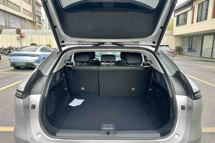 Used XPeng G6 2023 755 Ultra-Long Range Max Trunk