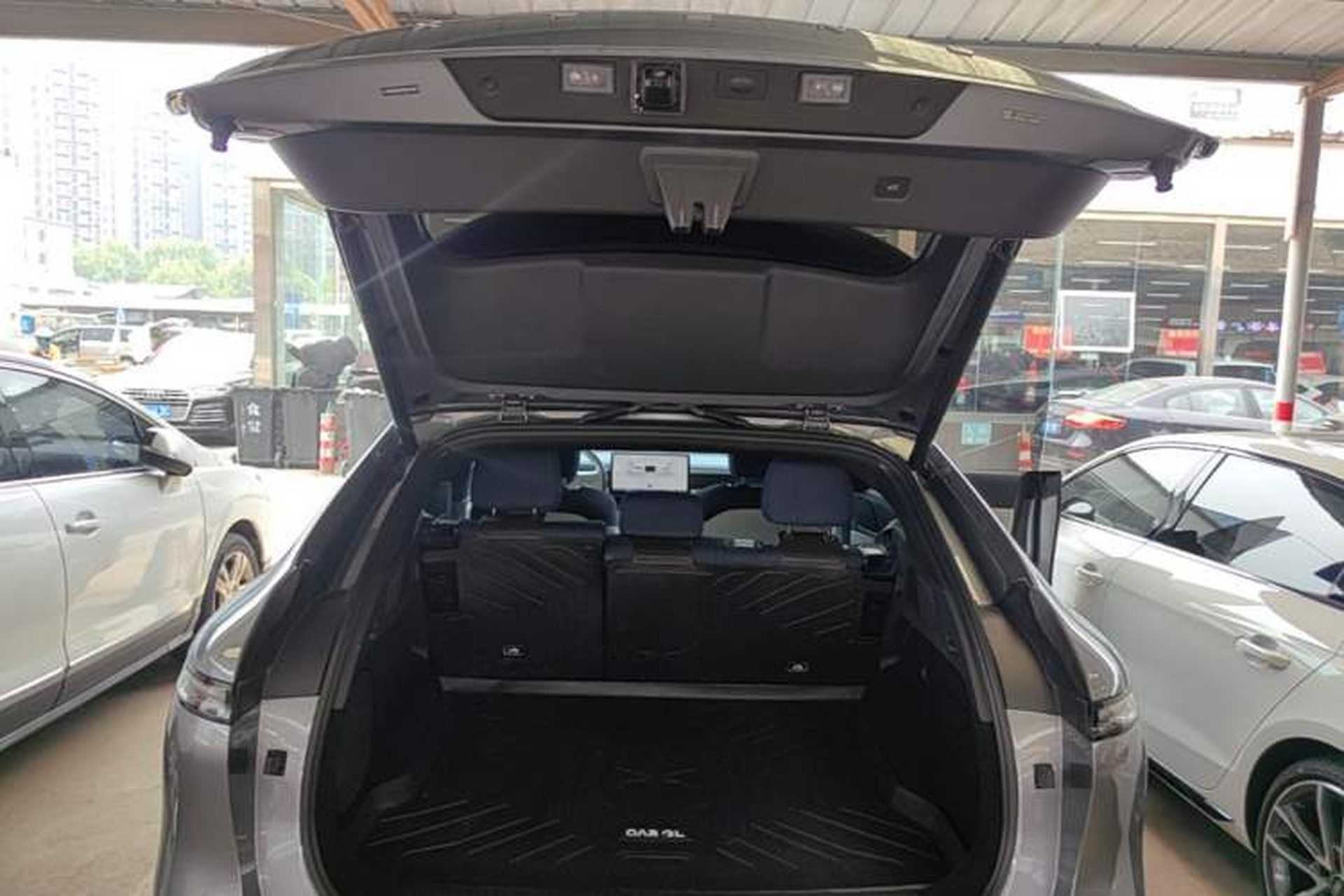 Used XPeng G6 2023 580 Long-Range Pro Trunk