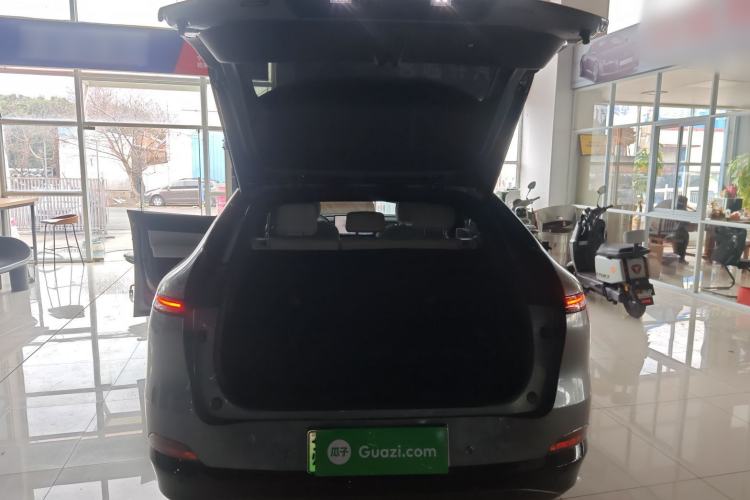 Used XPeng G6 2023 755 Ultra-Long Range Pro Trunk