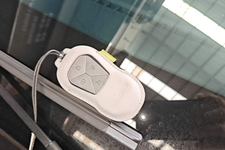 Used XPeng G6 2023 580 Long-Range Max Vehicle Key