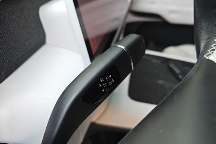 Used XPeng G6 2023 580 Long-Range Pro Gear Lever