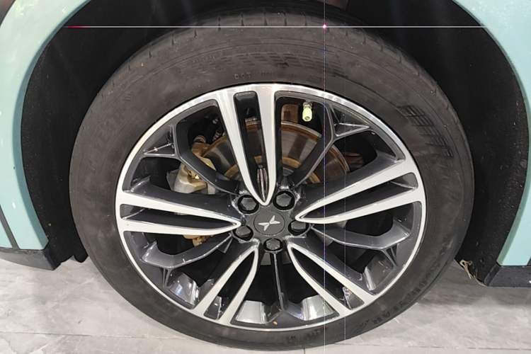 Used XPeng G6 2023 755 Ultra-Long Range Max Left Front Wheel Hub