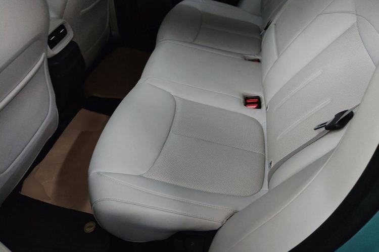 Used XPeng G6 2023 700 Four-Wheel Drive Performance Max Left Rear Seat