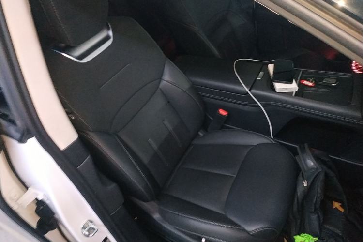Used XPeng G6 2023 755 Ultra-Long Range Pro Right Front Seat