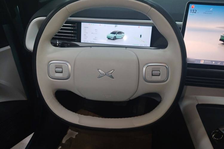 Used XPeng G6 2023 700 Four-Wheel Drive Performance Max Steering Wheel