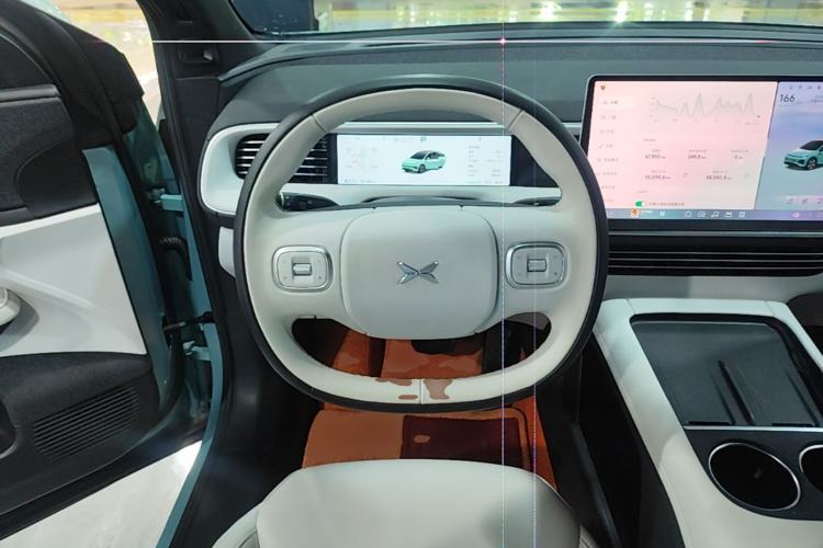 Used XPeng G6 2023 755 Ultra-Long Range Max Steering Wheel