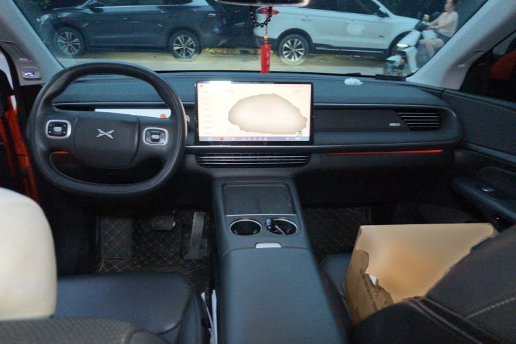 Used XPeng G6 2023 580 Long-Range Pro Center Console