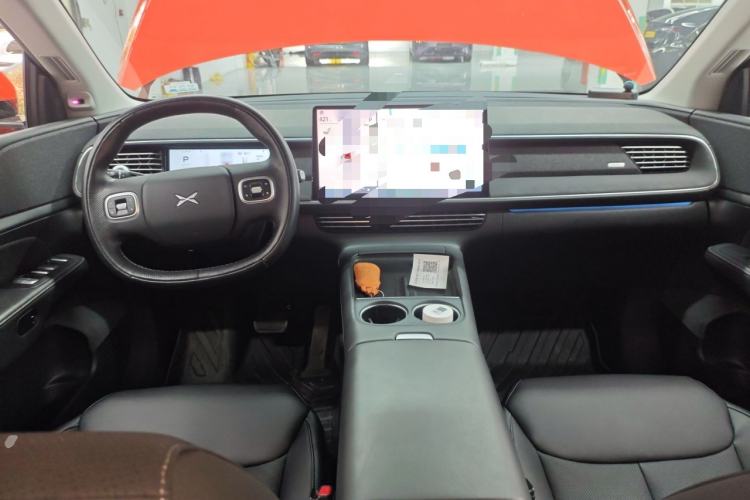 Used XPeng G6 2023 700 Four-Wheel Drive Performance Max Center Console