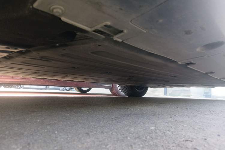 Used XPeng G6 2023 580 Long-Range Max Chassis Front Left