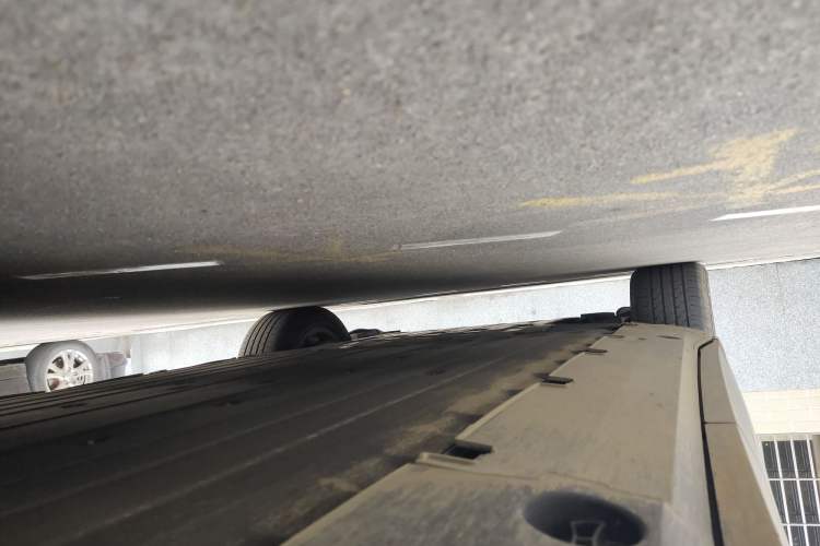 Used XPeng G6 2023 755 Ultra-Long Range Pro Chassis Rear Left